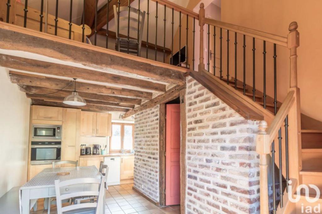Les Pins - Maison Avec Parking Ferme Et Jardin Commun Au Calme Saint-Prix  Экстерьер фото